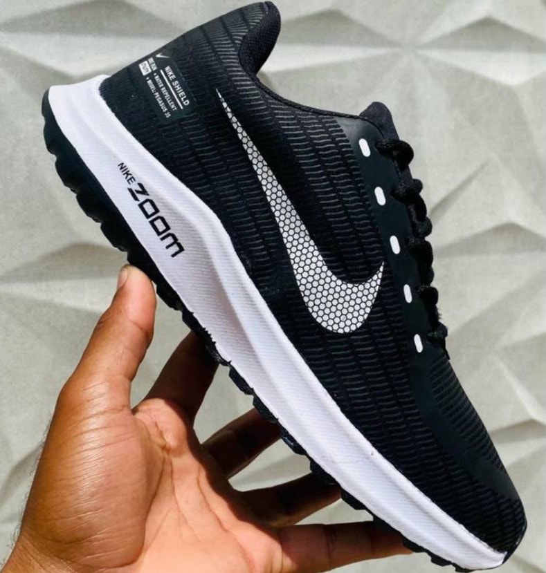 Nike Zoom Shield